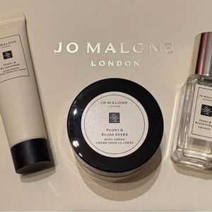 Jo Malone London Gift Bag with Black Accents